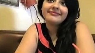 Moroccan Arab pornstar showcases her skills in a comprehensive video