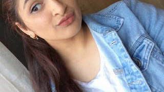 Desi beauty flaunts her curves in front of her boyfriend