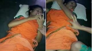 Lover grabs Indian girl's pussy in steamy video