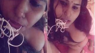 A super cute single girl flaunts her boobs in exclusive video call