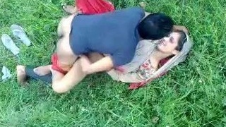 Indian couple has passionate outdoor sex in Pathani attire