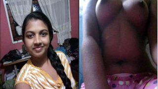 Indian beauty seduces with her stunning face and turns on perverted porn fans