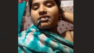 Watch a sexy Bengali bhabhi in a live video call