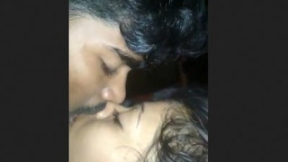 Desi wife gets her boobs sucked and kissed in a steamy video