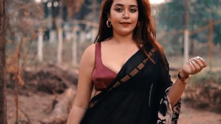 Rimpi the busty model in a seductive photoshoot