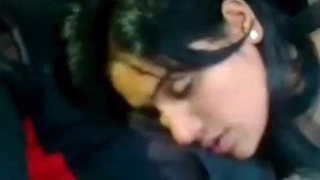 Diya's Bhatiji refuses to masturbate his uncle's cock