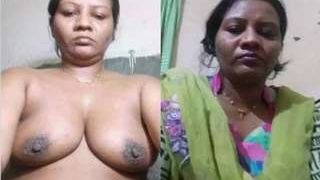 Desi auntie flaunts her naked body on video call