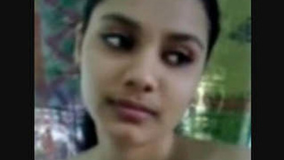 Classic MMS video of a beautiful woman