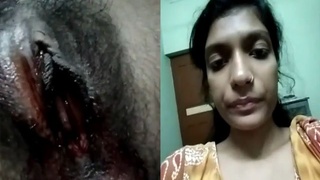 Hot desi girl flaunts her bloody vagina during menstruation