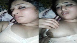 Bhabhi's foreplay makes her orgasm in this steamy video