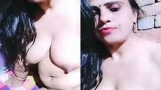 Bhabhi's first nude video on the internet leaves viewers breathless