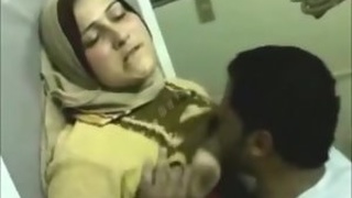 Hijab-clad Arabs in a steamy porn video