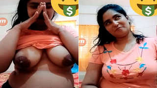 Desi girl's exclusive video of showing her breasts to her lover on Facebook