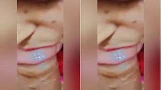 Amateur Indian girl gives a part 2 of her exclusive blowjob