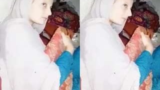 Exclusive video of a cute Pakistani girl giving a blowjob