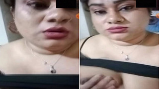 Desi bhabhi's exclusive video of her showing off her big boobs