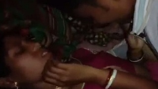 Desi xxx video featuring a Rajasthani chudai with a local babe