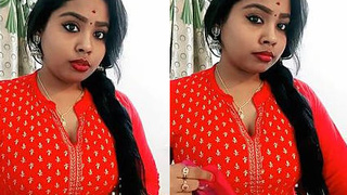 Sridevi Thyagarajan's big boobs and cleavage on display in hot video