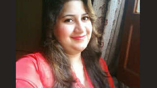 Two Indian bhabis have sex with their boss in this video