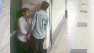 Indian lover gives an outdoor blowjob in HD video