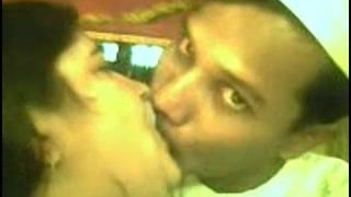 Muslim aunt and roommate celebrate Eid with a steamy sex video