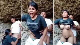 Horny Indian couple gets caught in the act of outdoor sex in stunning Desi MMS video