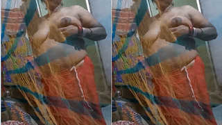 Exclusive video of a Desi bhabhi flaunting her ample bosom