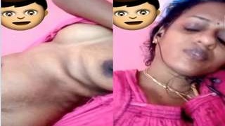 Indian bhabhi flaunts her big boobs and pussy on video call