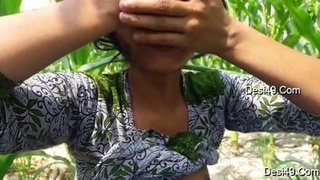 Stranger convinces Indian girl to expose her breasts on camera