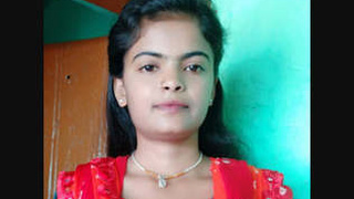 A pretty Indian girl gives a blowjob in a video