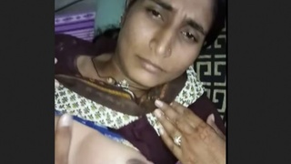 Desi aunty enjoys night sex with clear audio in Hindi