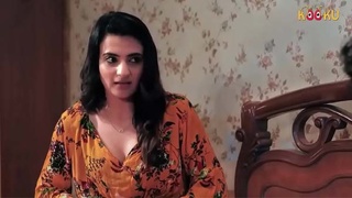 Desi Indian porn: Hot cousin sex video