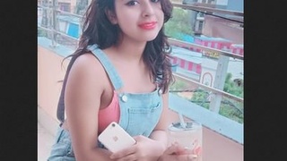 Mms video of a sexy webcam girl teasing and pleasing