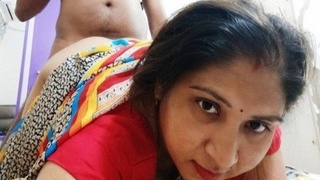 Saavi's Desi Bhabhi gets her pussy pounded by a call boy