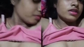 Desi Indian babe on bed - A sizzling hot video