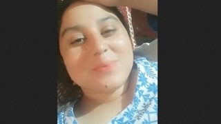 Busty Pakistani Bhabhi flaunts her assets in a steamy video