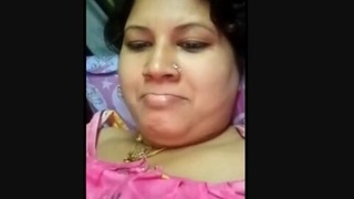 Bhabhi pleasures herself with her fingers and tastes her own cum
