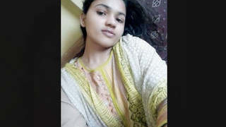 Sizzling hot teen girl's MMS collection