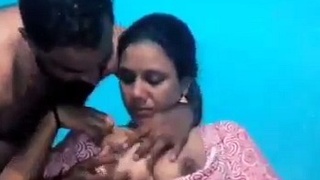 Watch a hot teacher and contractor in action on a desi sex tube