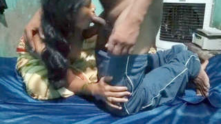 Desi bhabhi gives a hot blowjob and gets fucked
