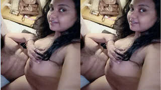 Amateur Tamil wife flaunts her body and gives a blowjob in exclusive video
