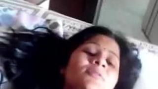 Chubby Bhabhi gets anal from driver in desi housewife video