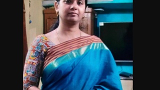 Famous Mallu bhabis in exclusive video of totally naked couples