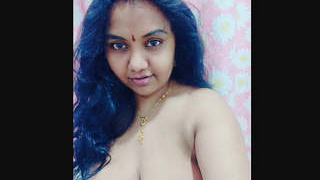 Exclusive Tamil milf's special video featuring her husband