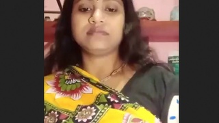 Bhabhi's stunning video for her lover