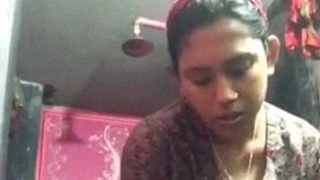 Bangladeshi bomb takes a nude selfie in the bathroom