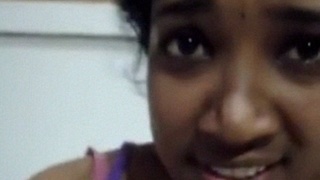 Desi pussy gets explored in a video featuring a Kerala Yoni