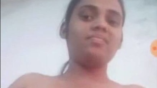 Nude Indian college student records video of herself