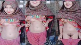 Pakistani teen displays her natural body on camera