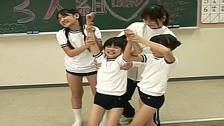 Kusurgar Gakuen's latest episode featuring schoolgirls